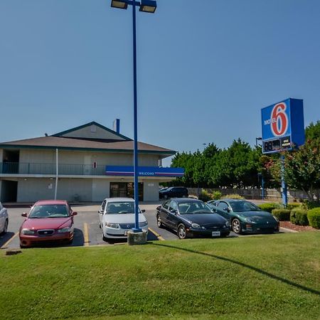 Motel 6 Huntsville - Madison Exterior photo